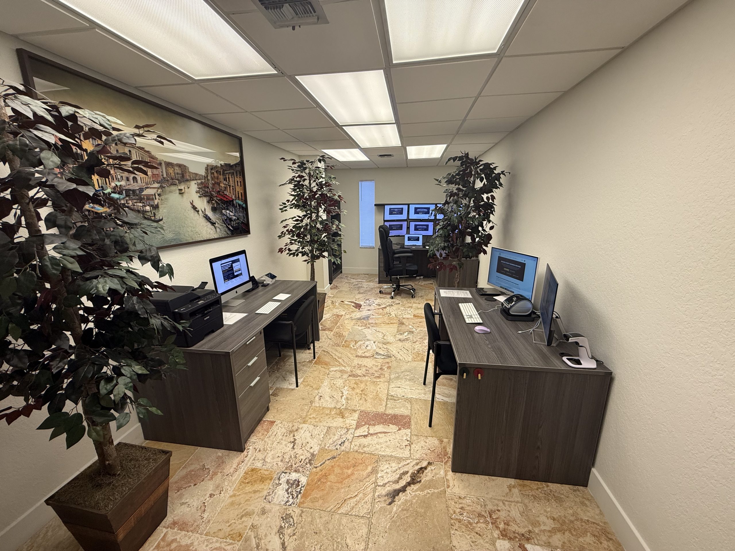 Address Quickly Orlando customer pickup and mail service office